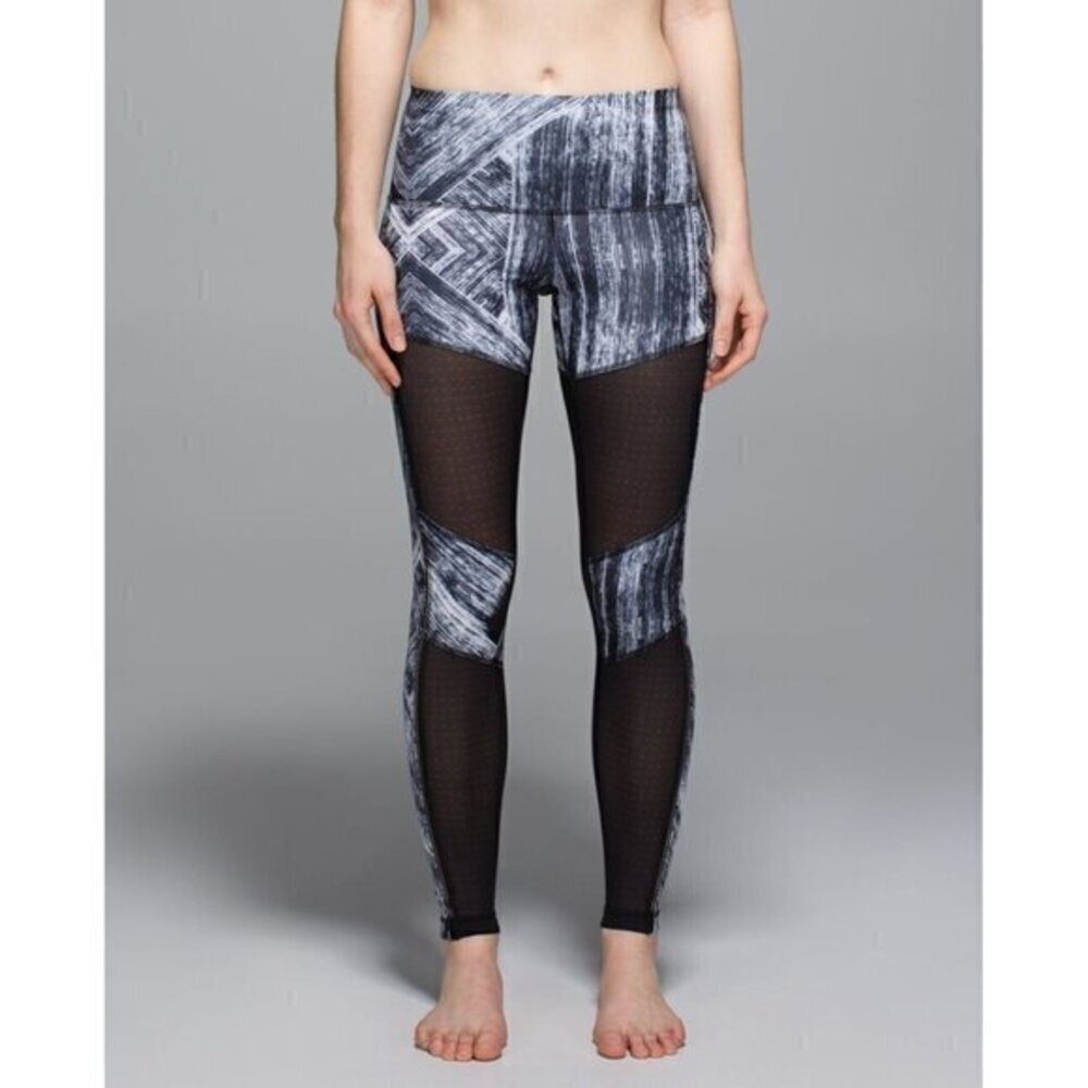 Lululemon Hot To Street Pants Heat Wave White/Black Leggings Size 6